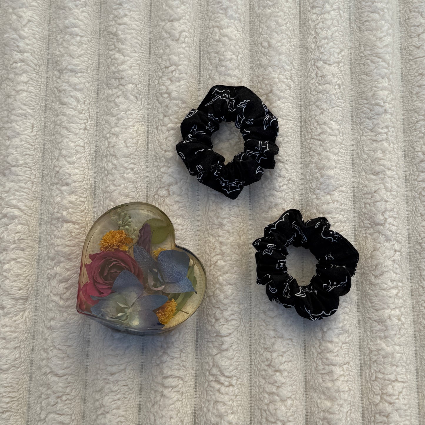 Black Bat Scrunchie (Mini)