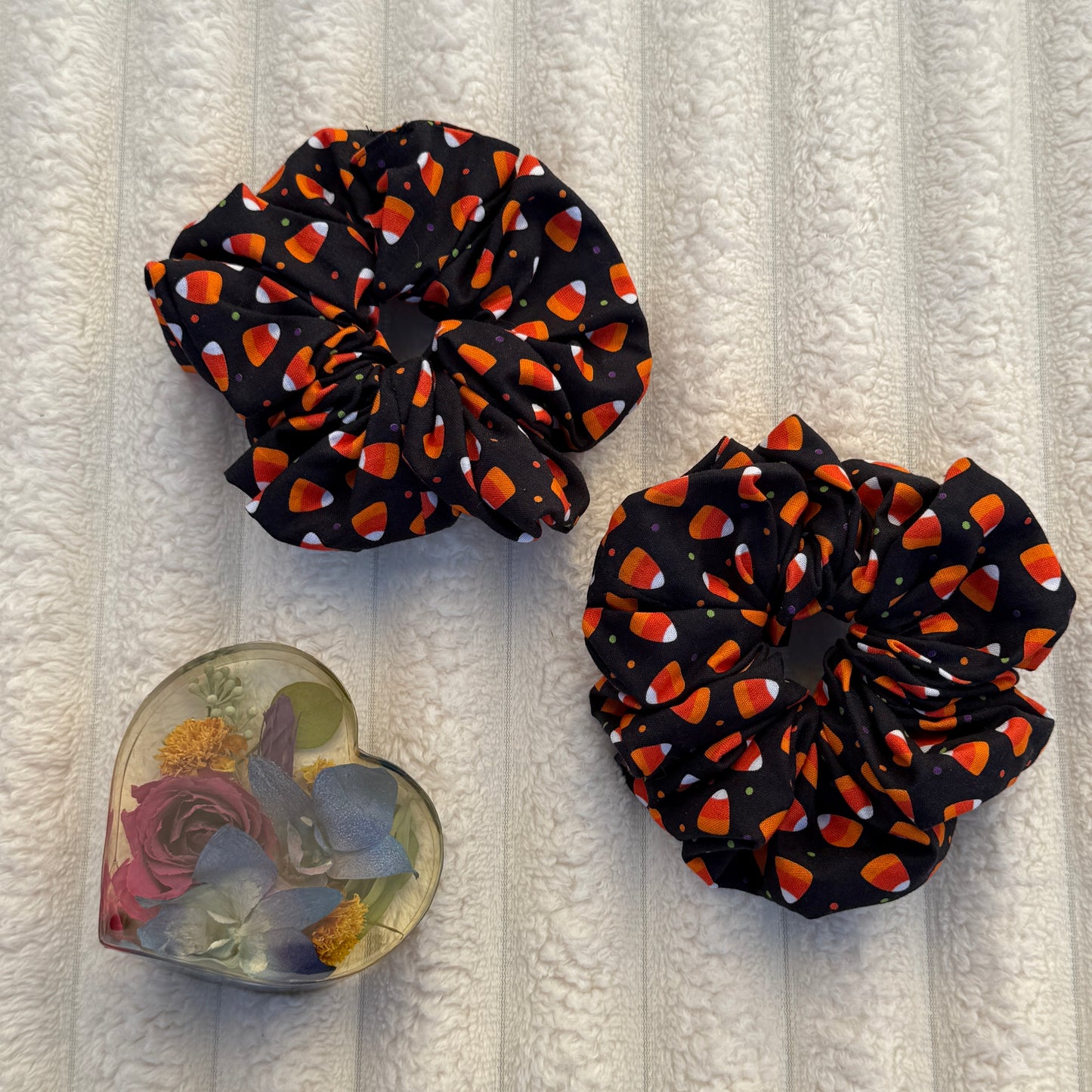 Candy Corn Scrunchie (Large)