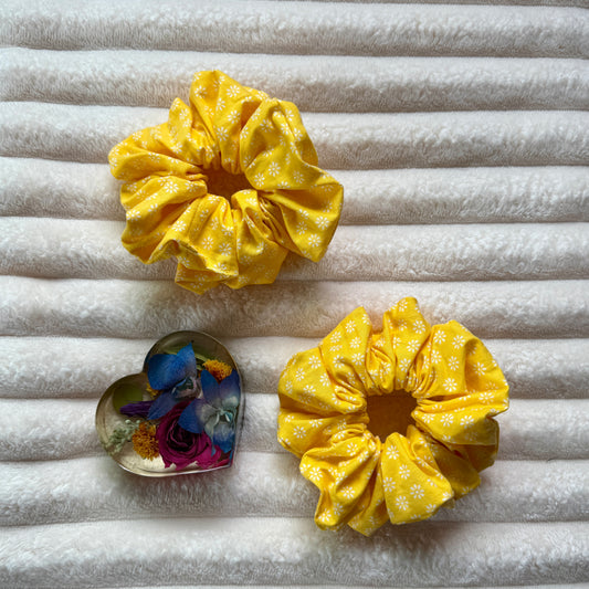 Yellow Cosmo Scrunchie (Large)