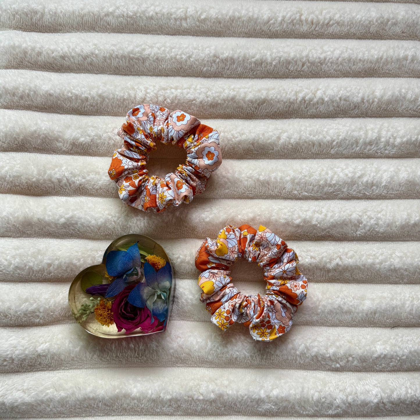 Groovy Scrunchie (Medium)