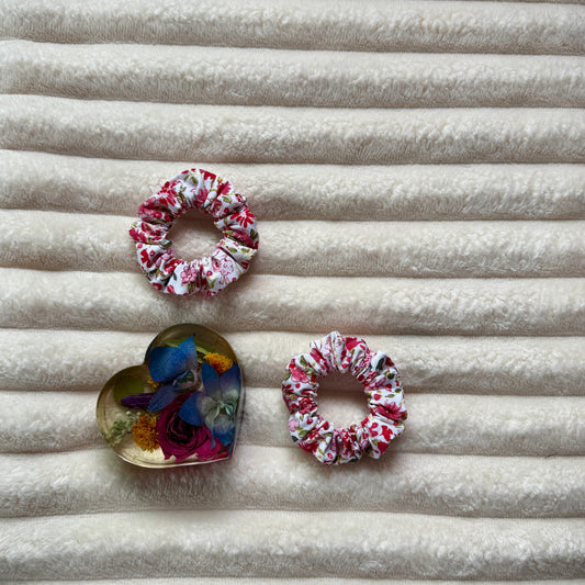 Twilight Multi-Floral Scrunchie (Mini)
