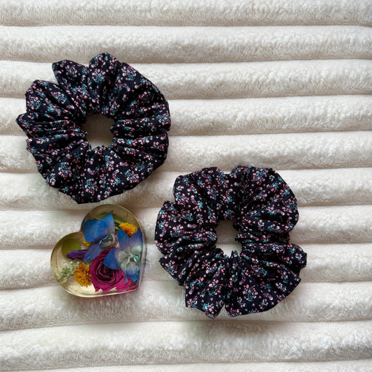 Black Floral Scrunchie (Large)