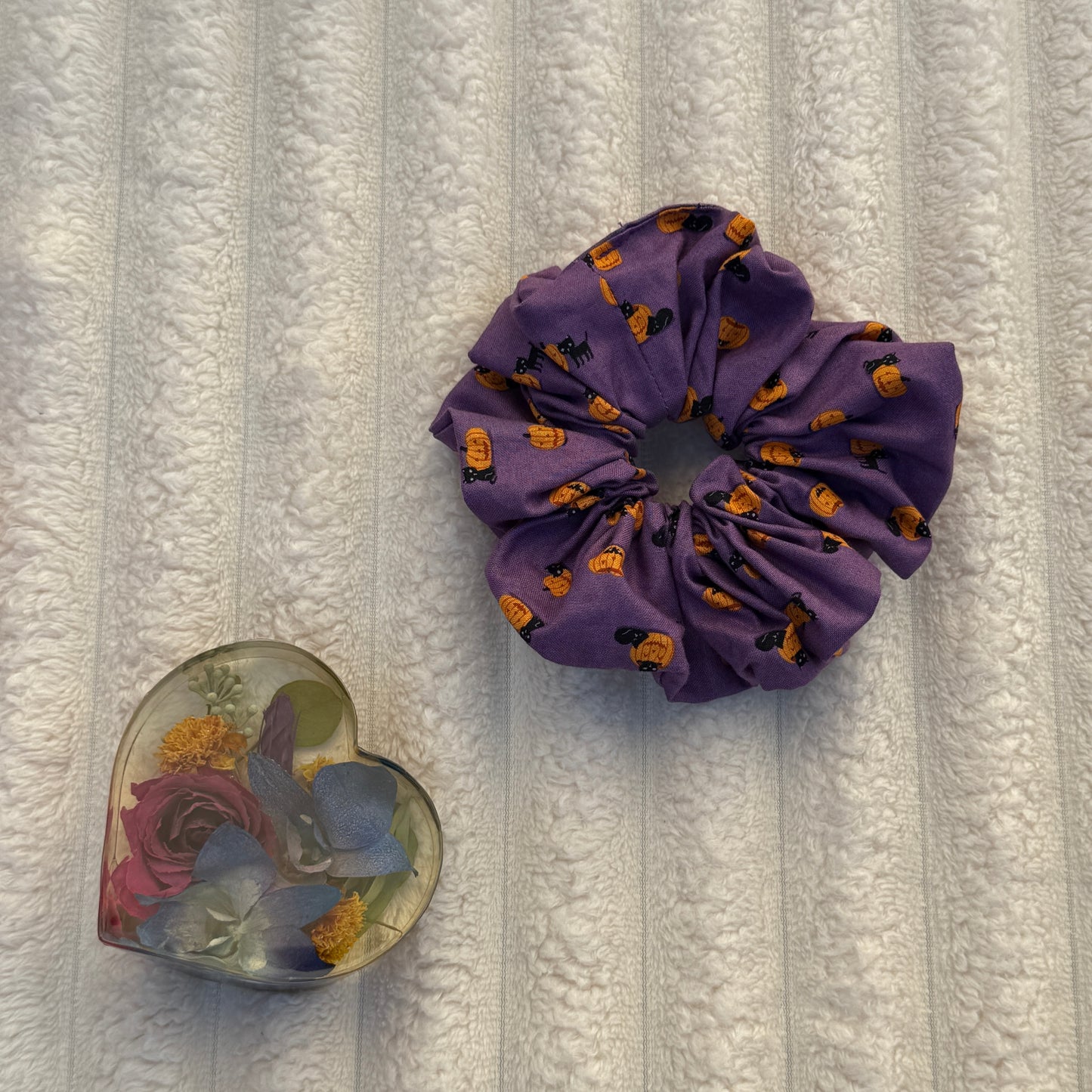 Purple Pumpkin Black Cat Scrunchie (Large)