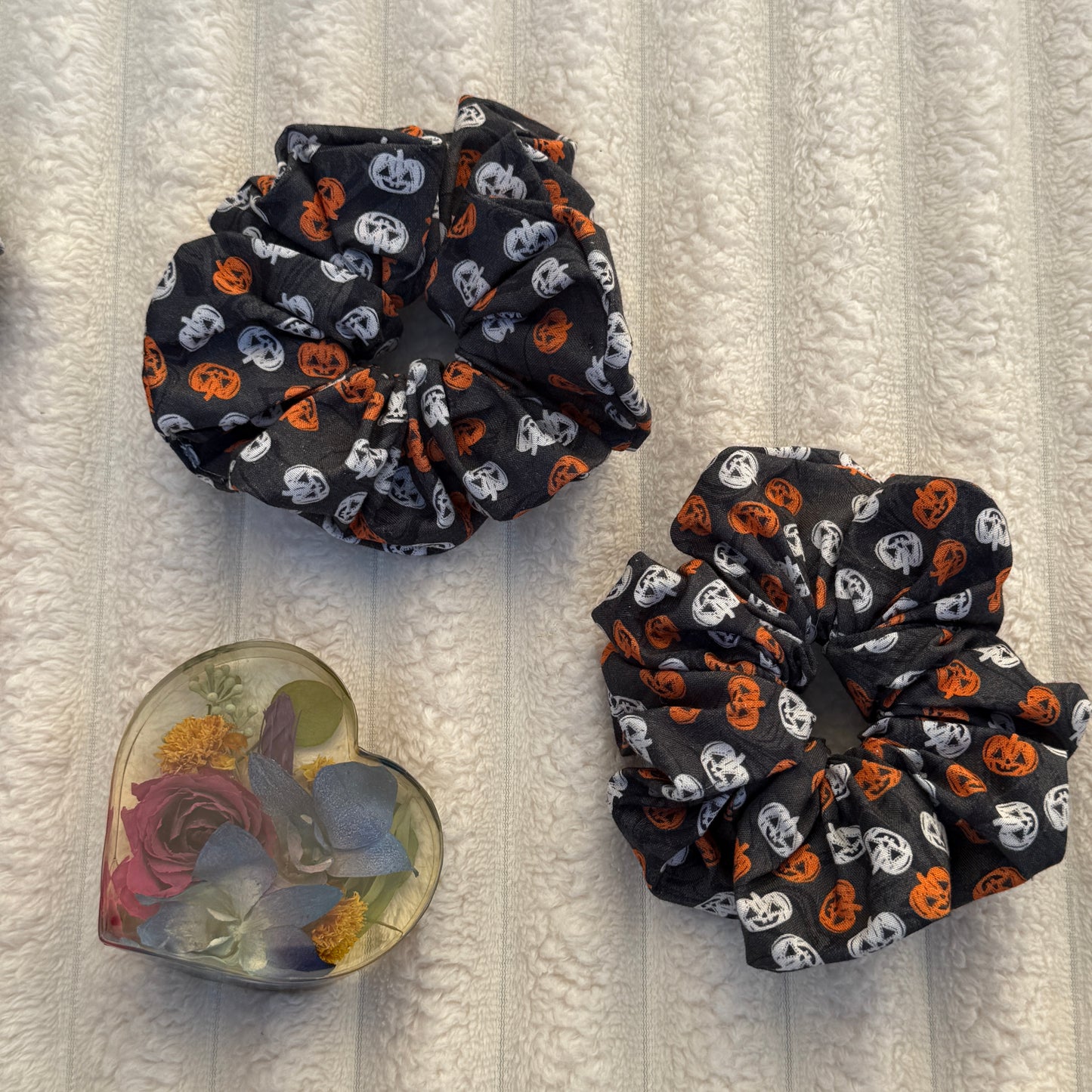 Dark Grey Pumpkin Scrunchie (Medium)