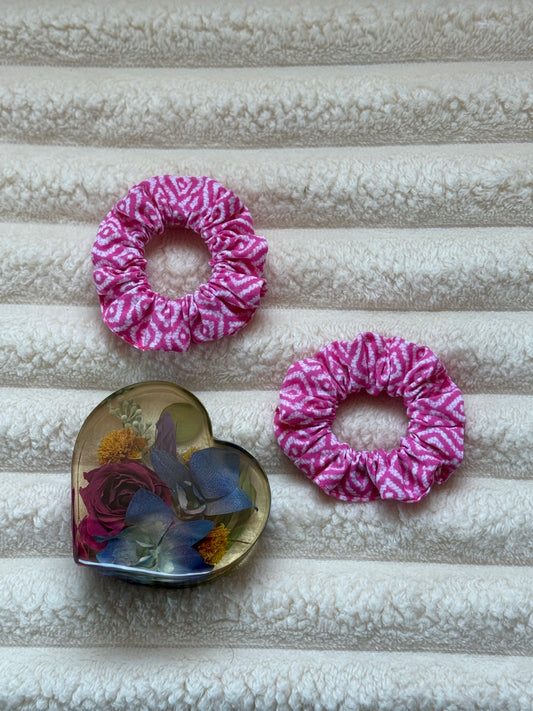 Pink Maze Scrunchie (Mini)