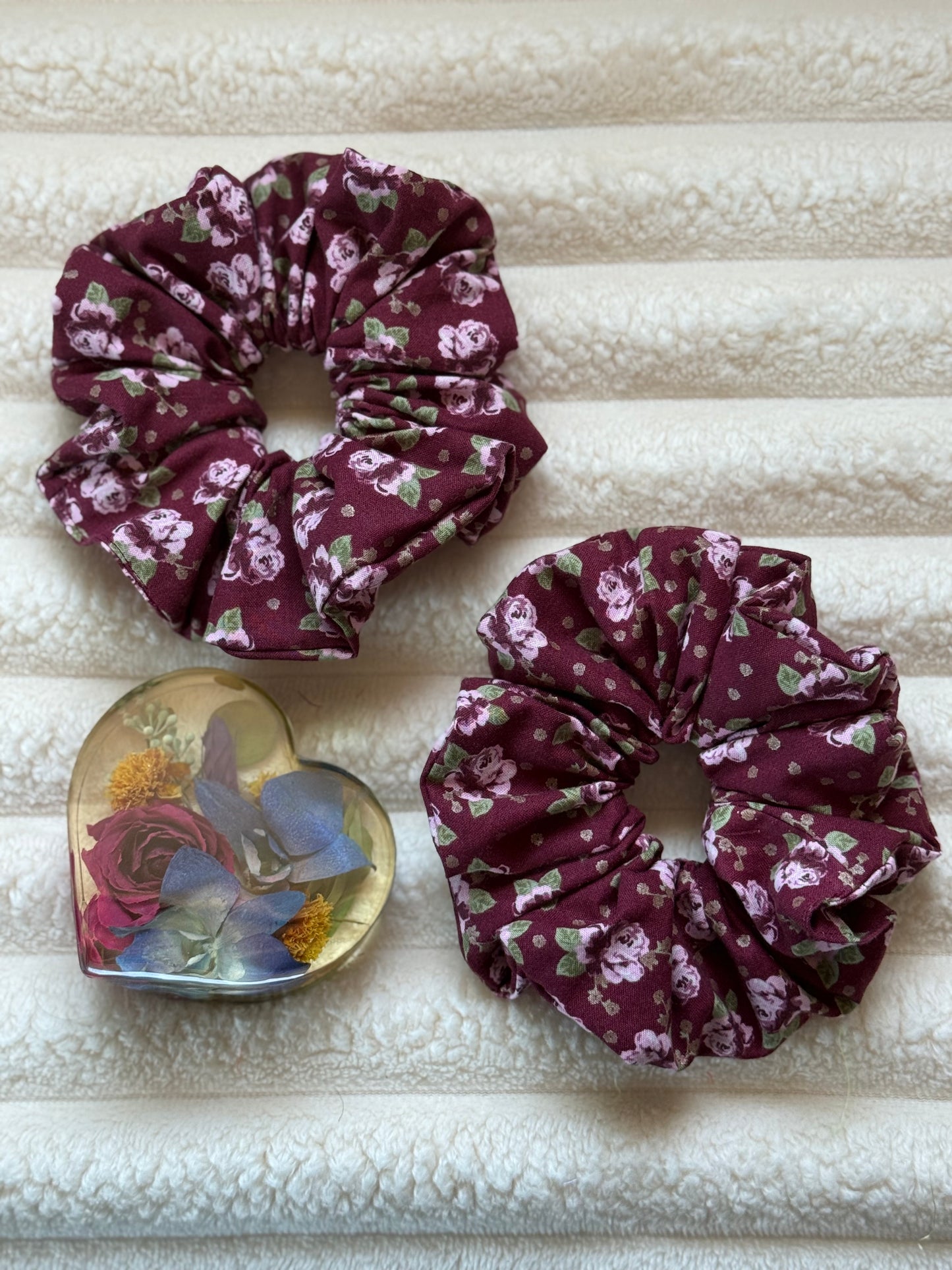 Burgundy Roses Scrunchie (Large)